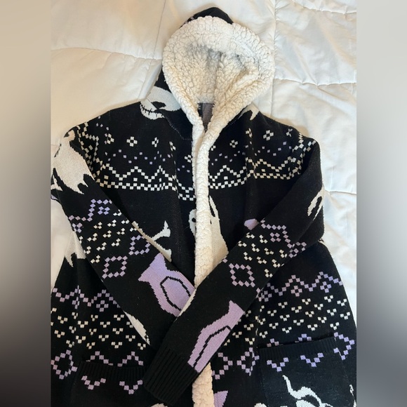 Nightmare before Christmas fleece hooded sweater warm purchased at hot topic - Picture 1 of 8
